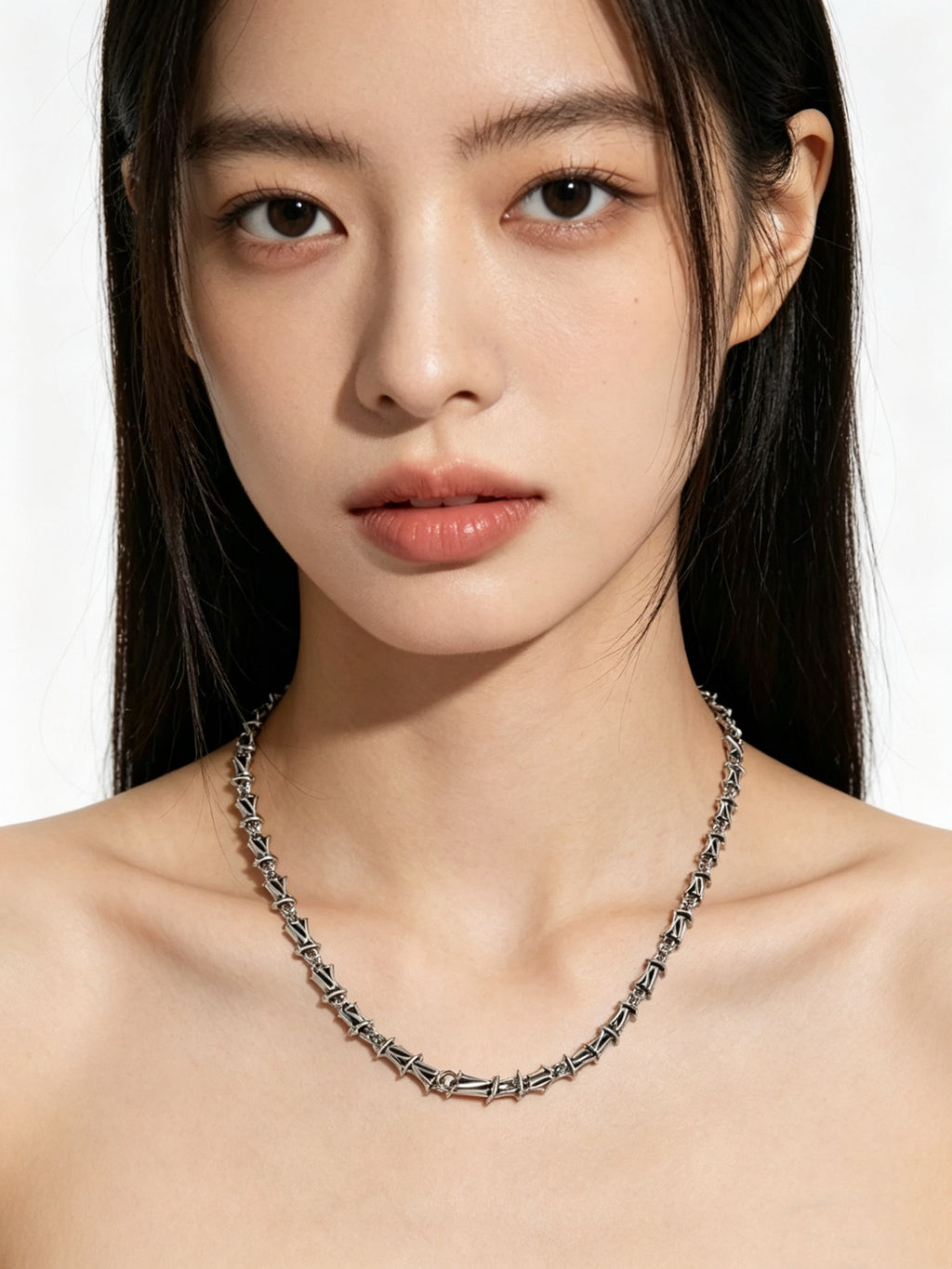 Louis Vuitton Silver-Tone Antiqued Chain Necklace - album image 4