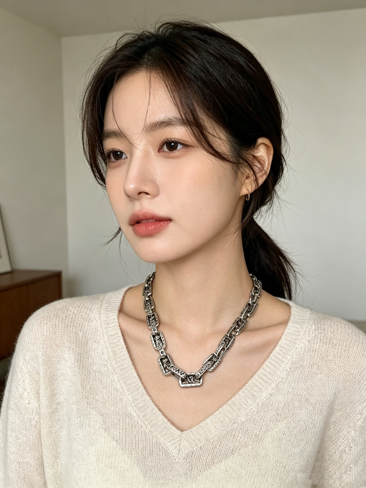 Louis Vuitton Silver-Tone Antiqued Chain Necklace - album image 9