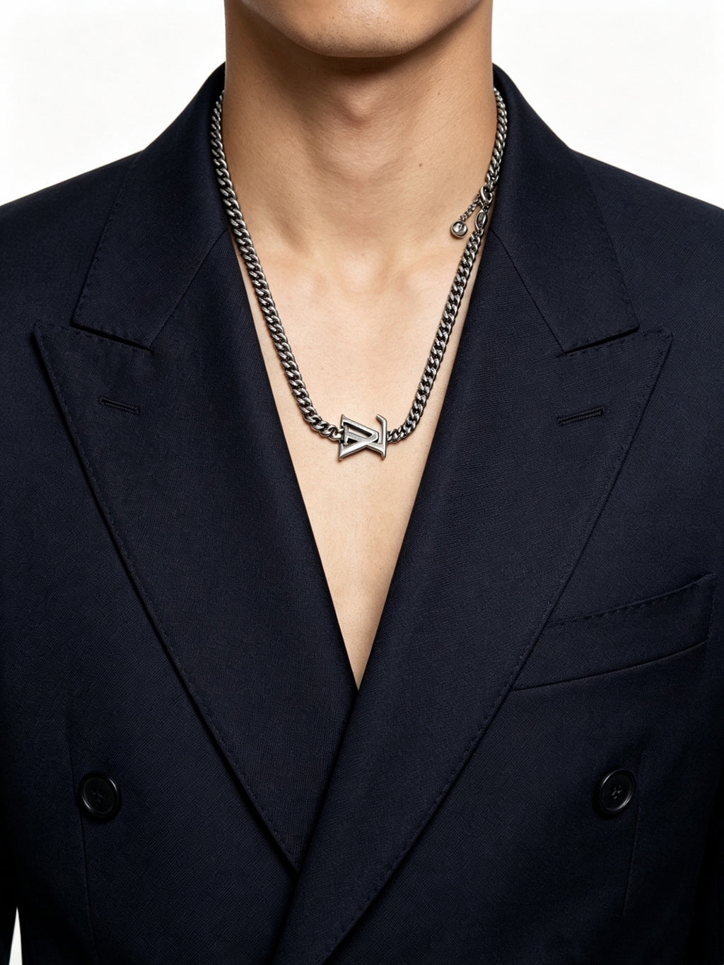 Louis Vuitton Silver-Tone Antiqued Chain Necklace - album image 5
