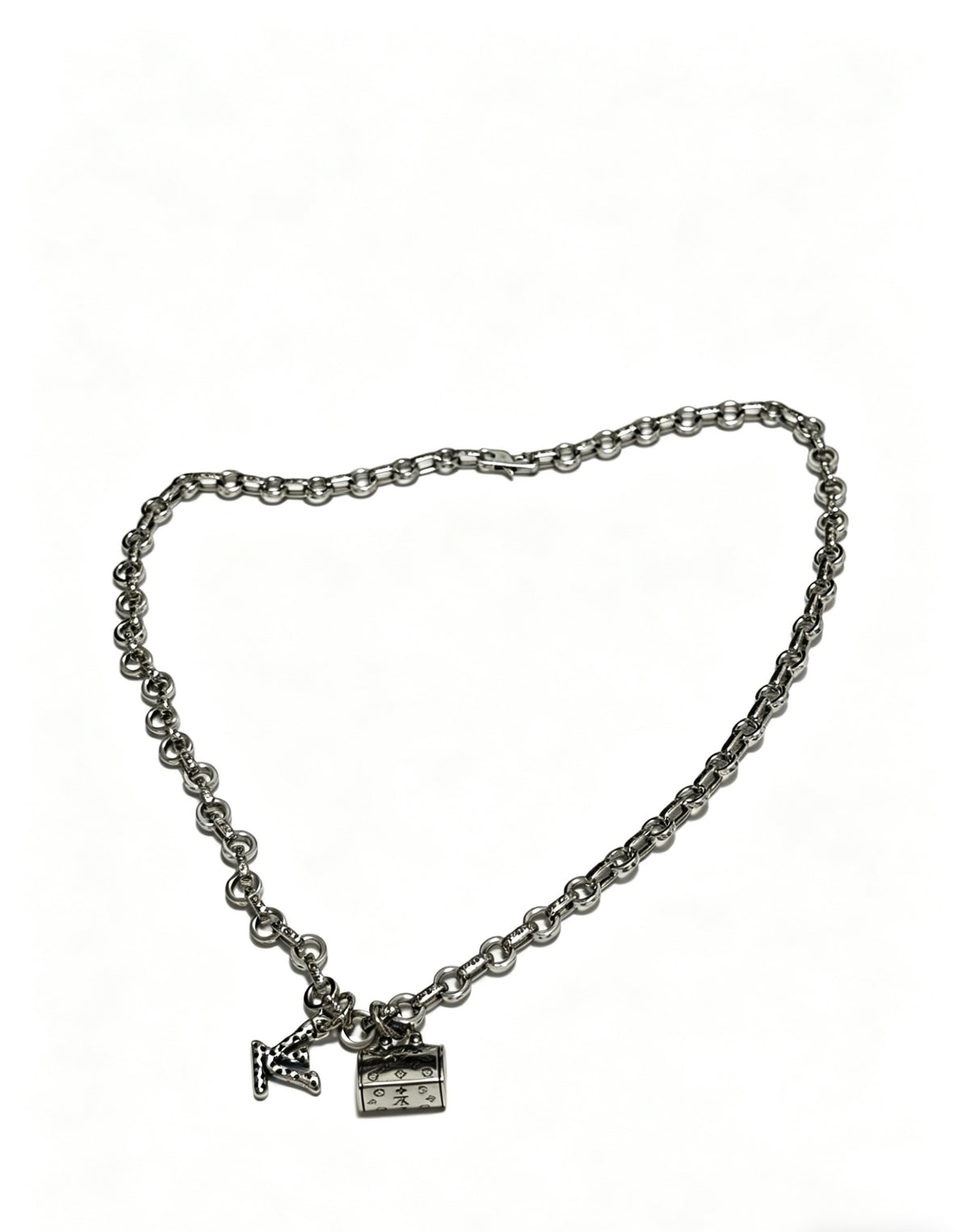 Louis Vuitton Silver-Tone Antiqued Chain Necklace - album image 3