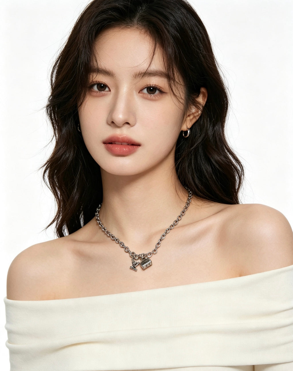 Louis Vuitton Silver-Tone Antiqued Chain Necklace - album image 5