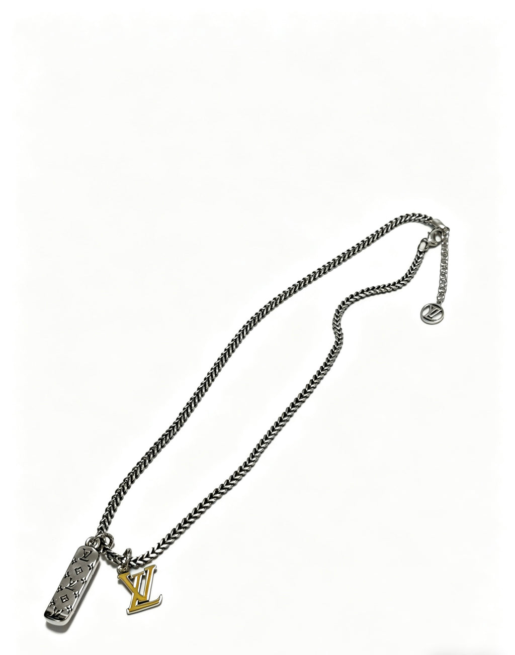 Louis Vuitton Silver-Tone Antiqued Chain Necklace - album image 2