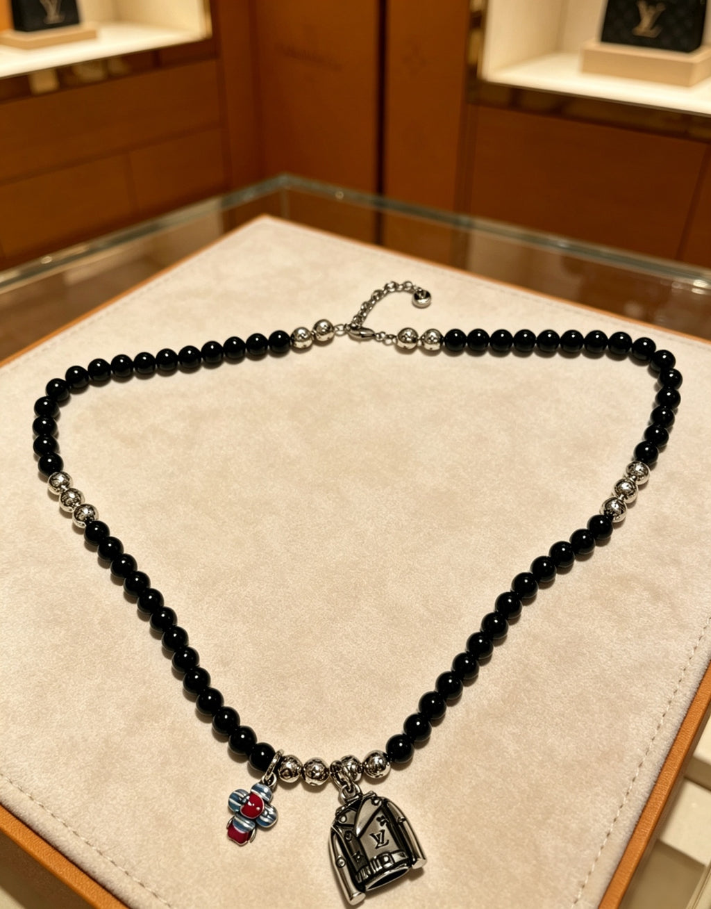 Louis Vuitton Silver-Tone Antiqued Chain Necklace - album image 8
