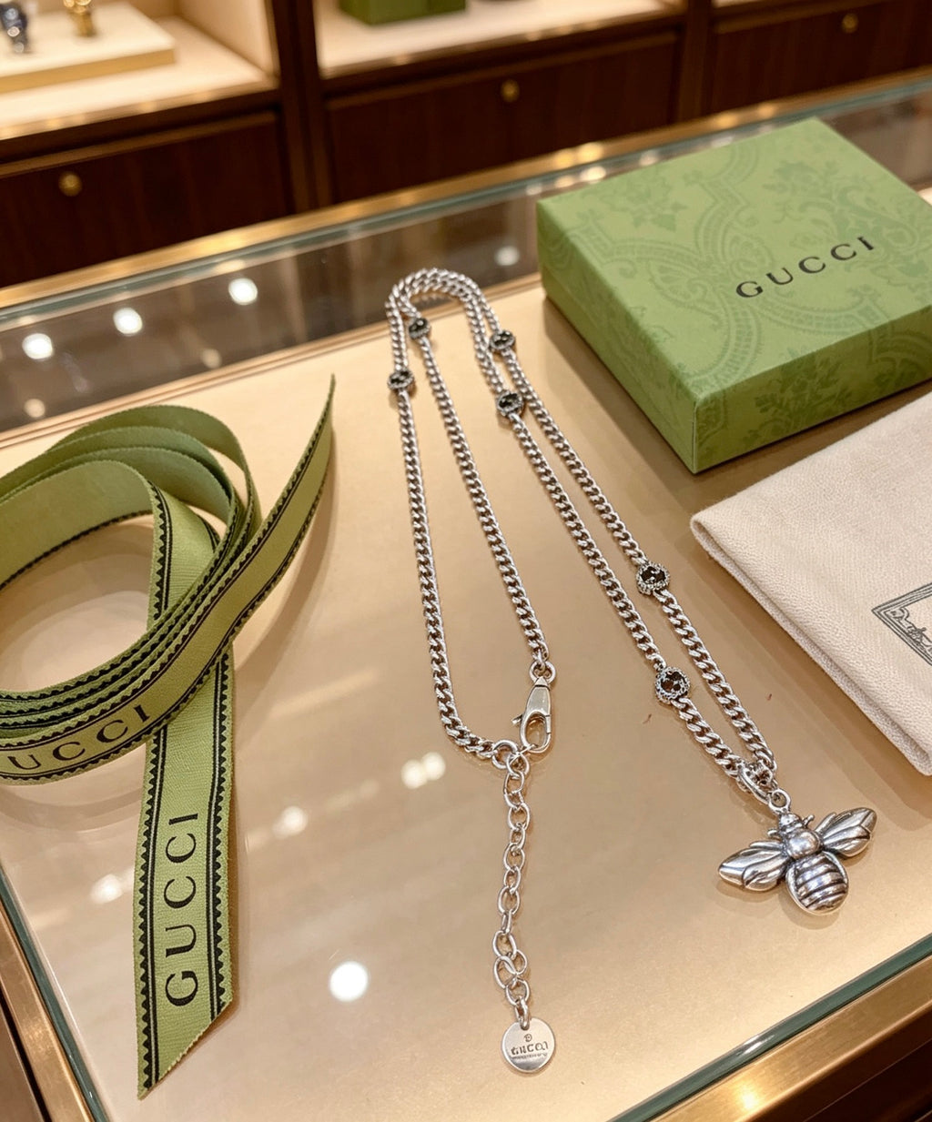 Gucci Anger Forest Interlocking G Bee Antiqued Chain Necklace - album image 5