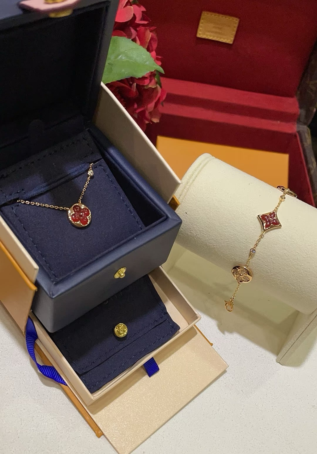 Louis Vuitton Circular Necklace - album image 3