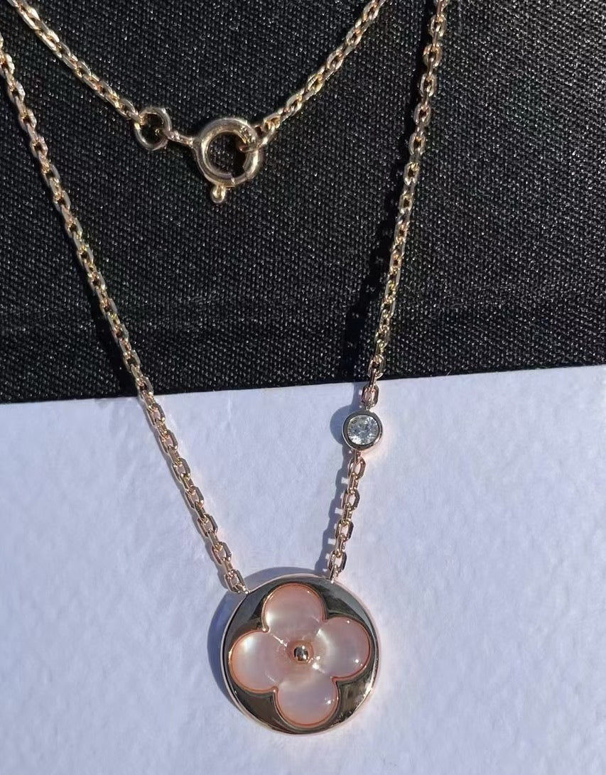 Louis Vuitton Single Flower Circular Necklace - album image 5