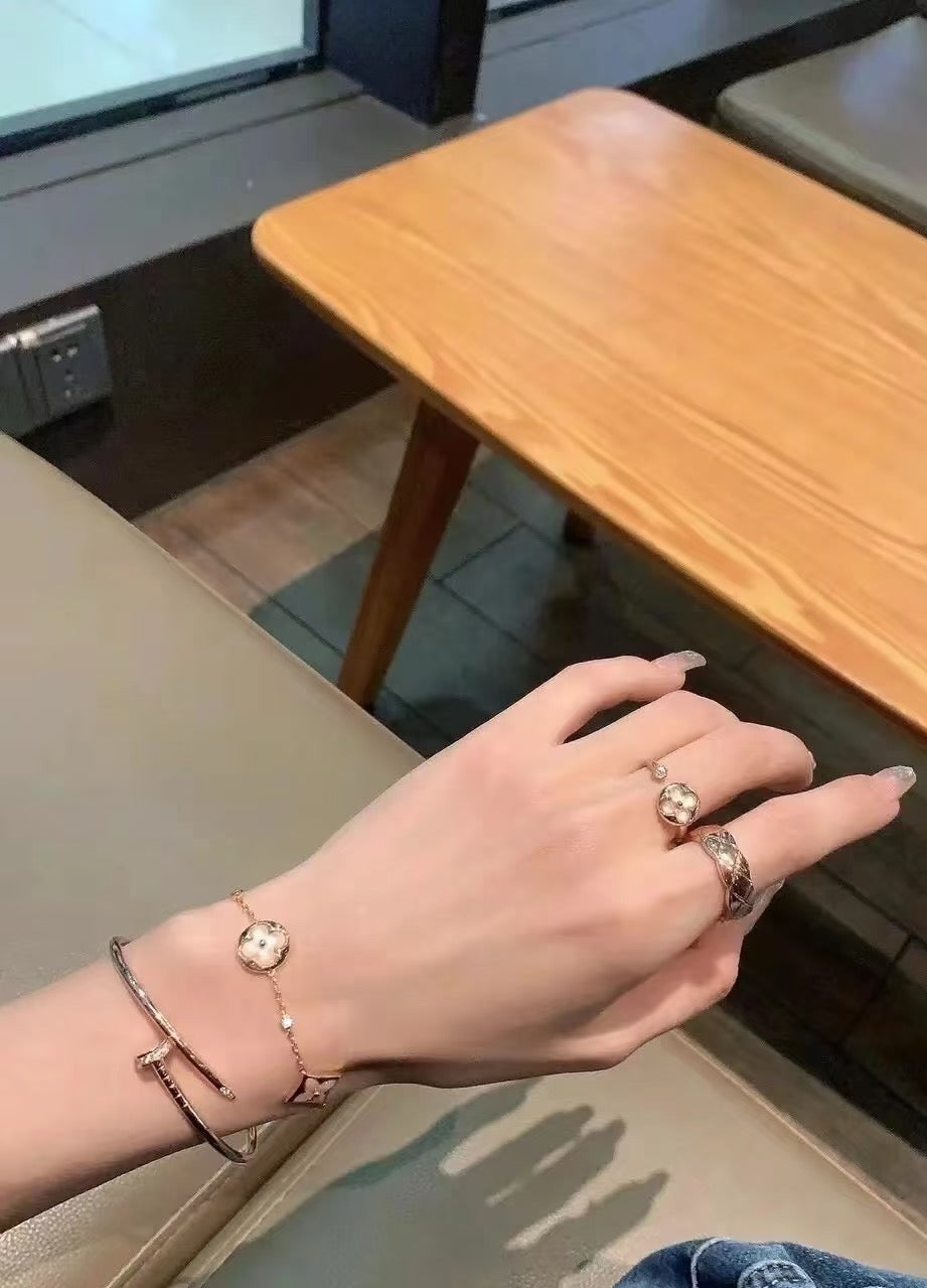 Louis Vuitton Four-Flower Bracelet - album image 7