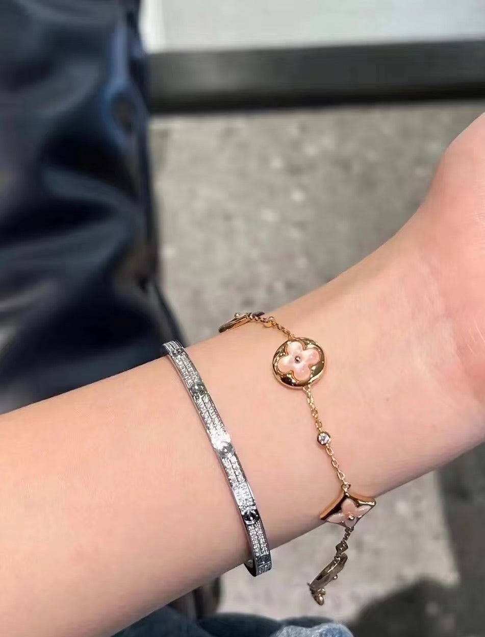 Louis Vuitton Four-Flower Bracelet - album image 6