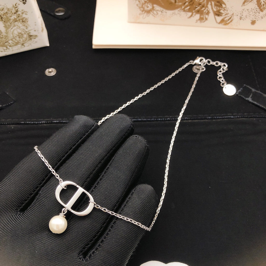 Dior Silver-Tone Double-Loop Pearl-Look Necklace - product image 4