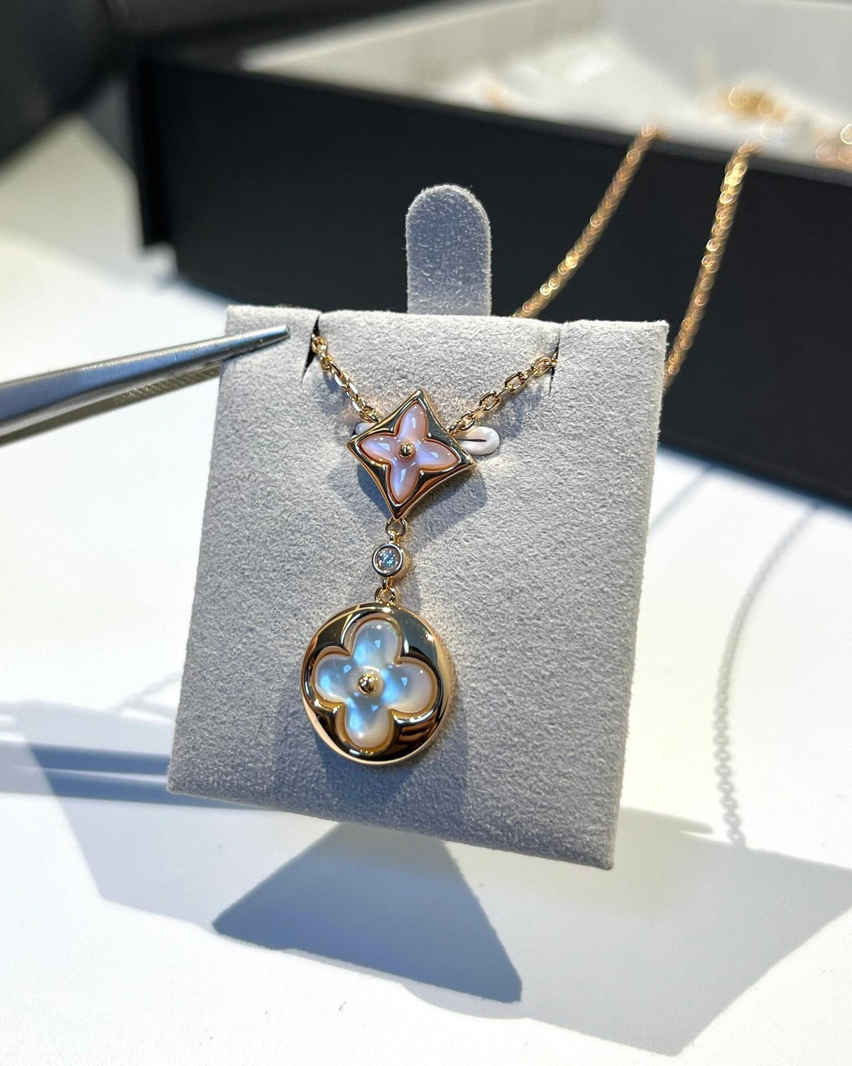 Louis Vuitton Double Flower Necklace - album image 6