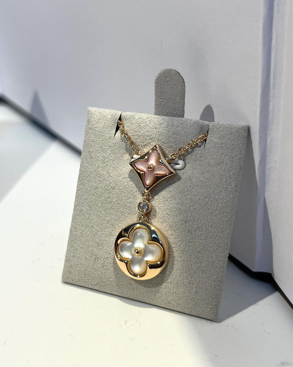 Louis Vuitton Double Flower Necklace - album image 5
