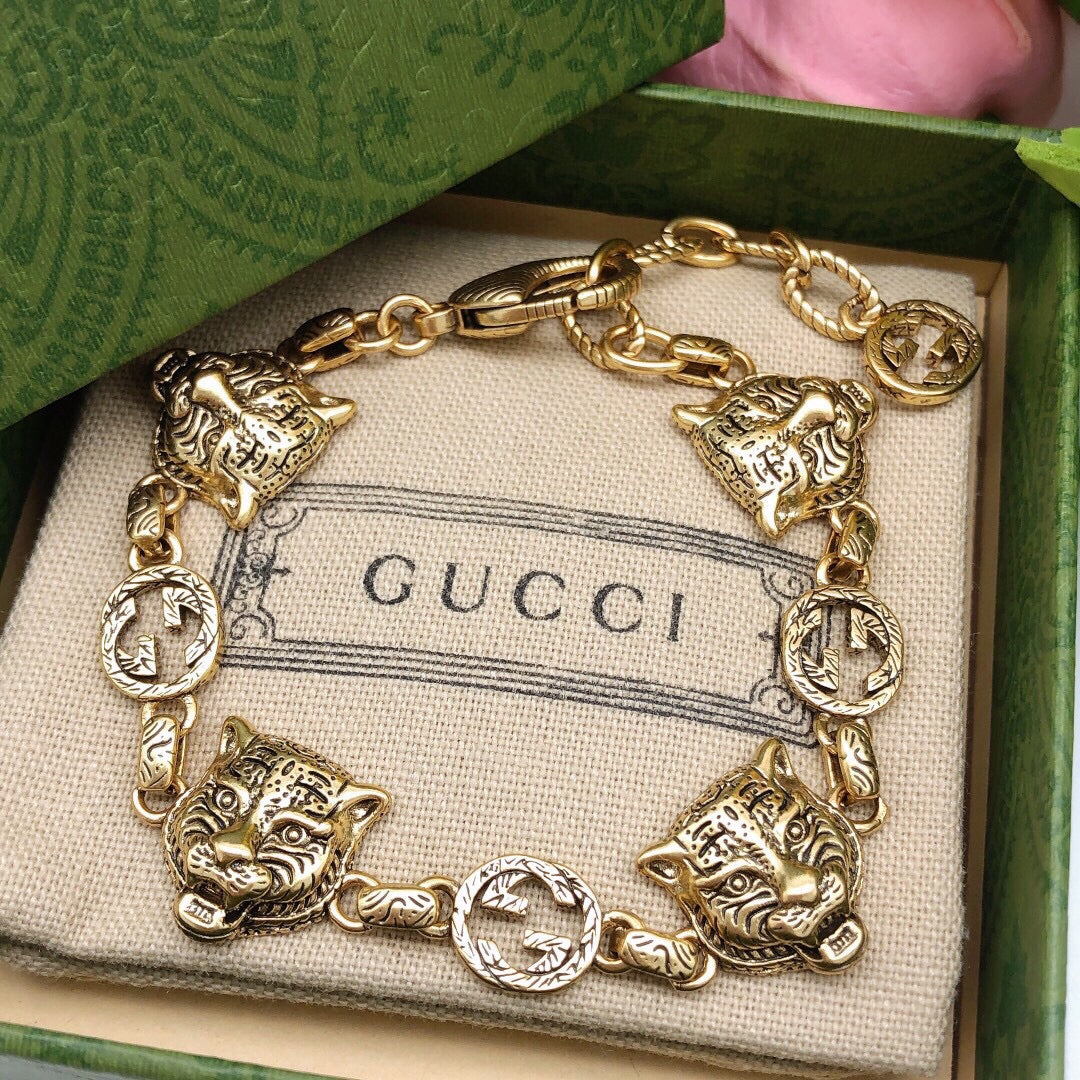 Gucci Interlocking G Tiger Head Bracelet - album image 2