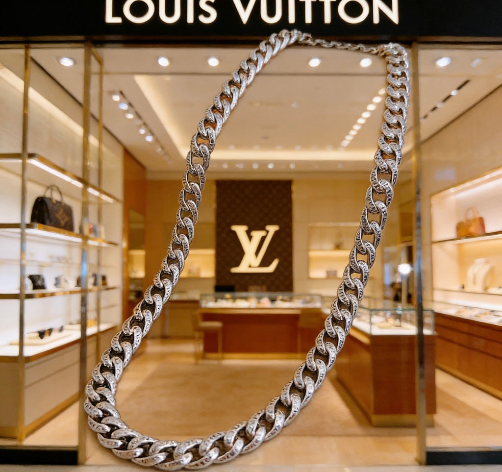 Louis Vuitton Silver-Tone Antiqued Chain Necklace - album image 2