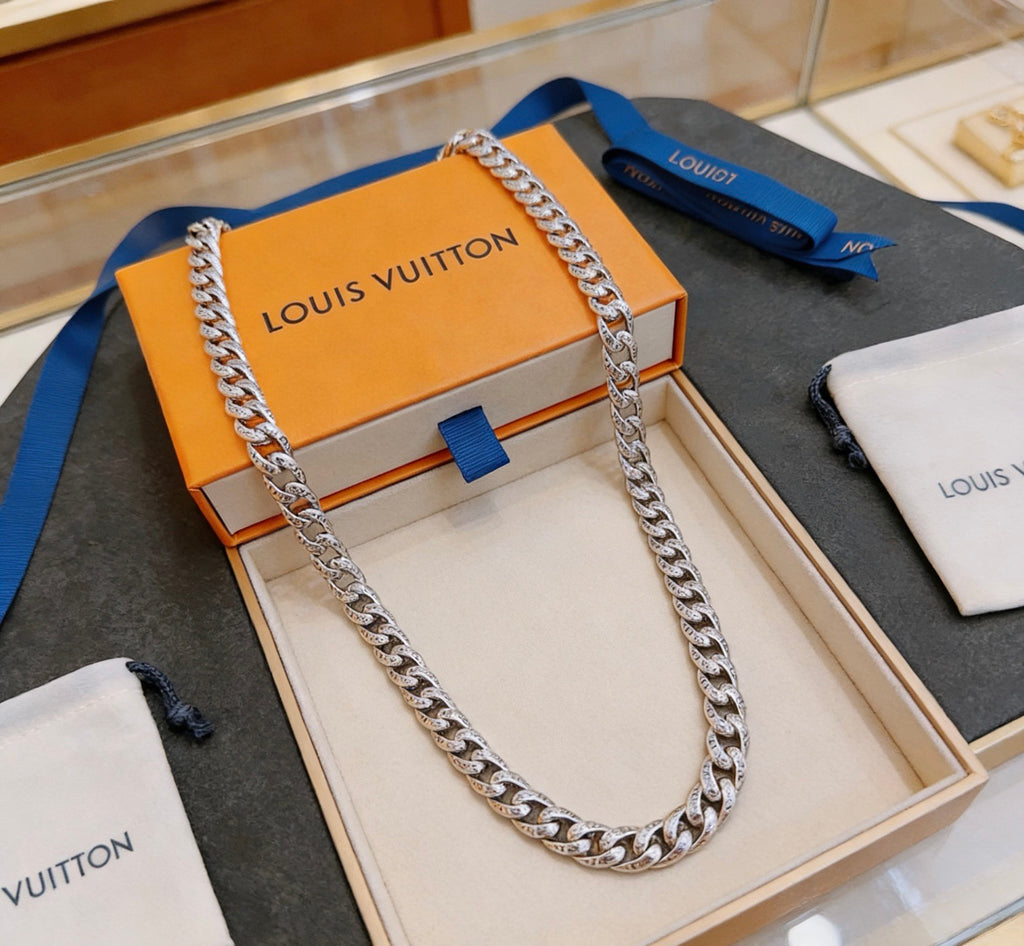 Louis Vuitton Silver-Tone Antiqued Chain Necklace - album image 6