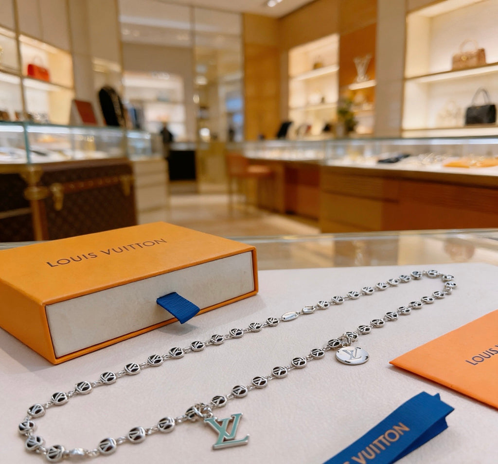 Louis Vuitton Silver-Tone Antiqued Chain Necklace - album image 8