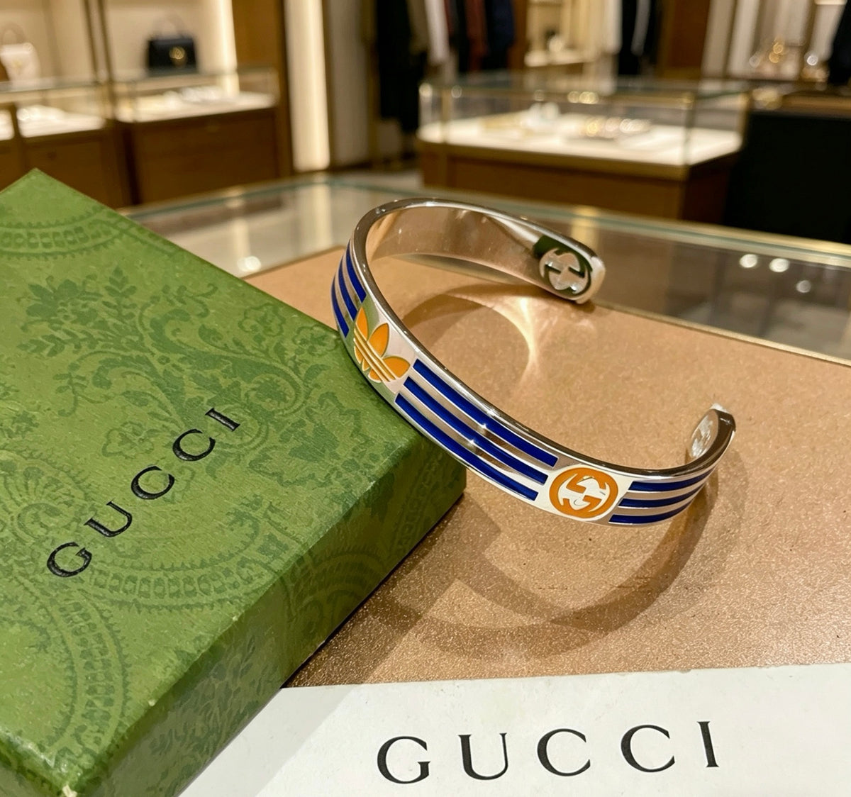 Gucci Anger Forest Interlocking G Antiqued Bangle - album image 7