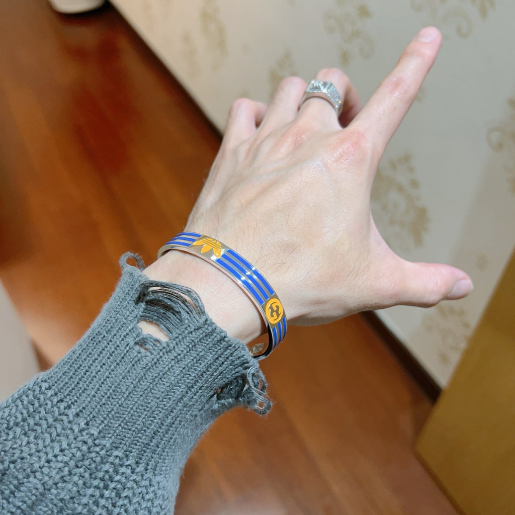 Gucci Anger Forest Interlocking G Antiqued Bangle - album image 3