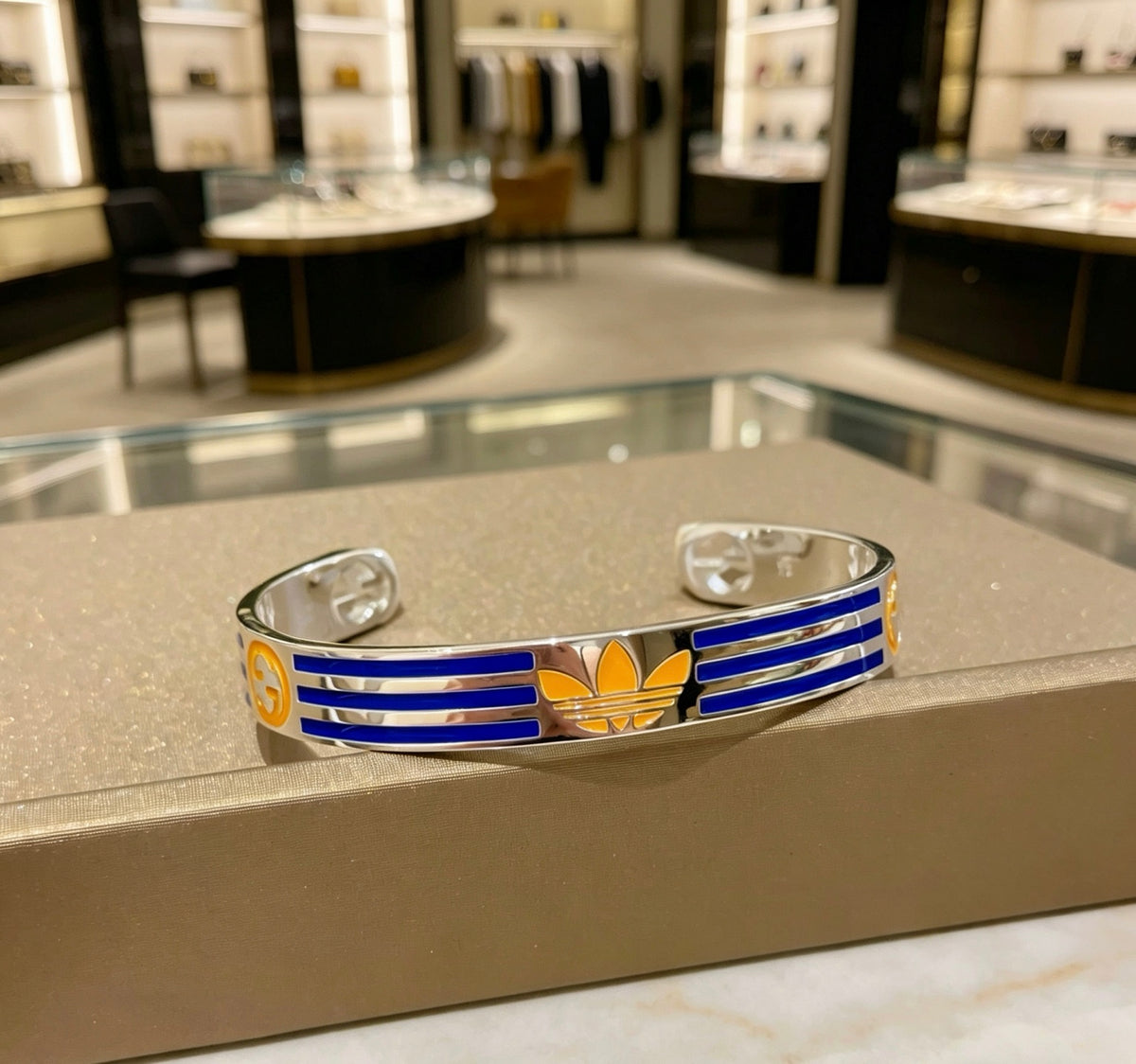 Gucci Anger Forest Interlocking G Antiqued Bangle - album image 2