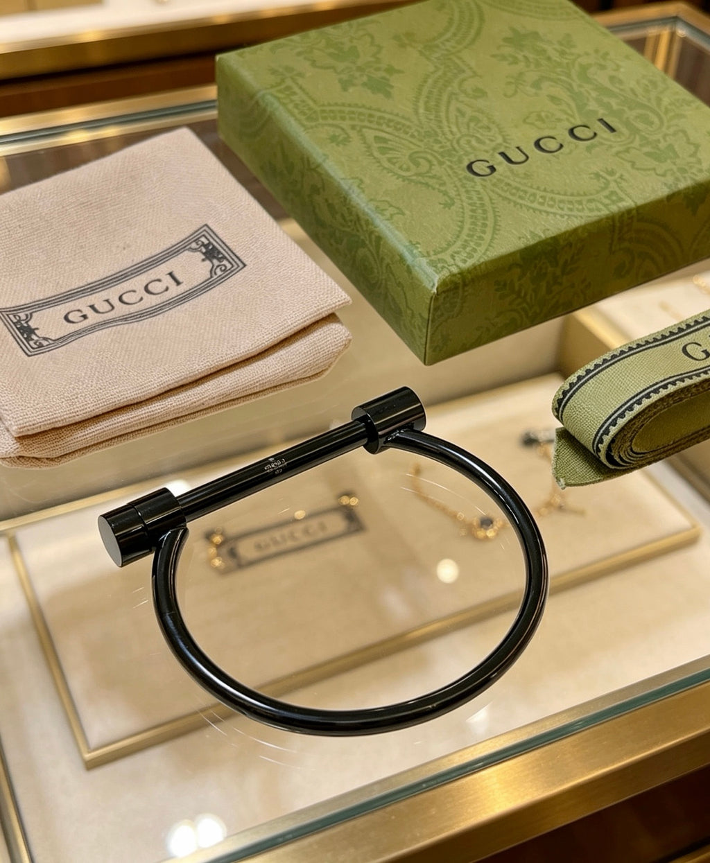 Gucci Anger Forest Interlocking G Antique Silver-Tone Silver-Tone Antiqued Bangle - album image 2
