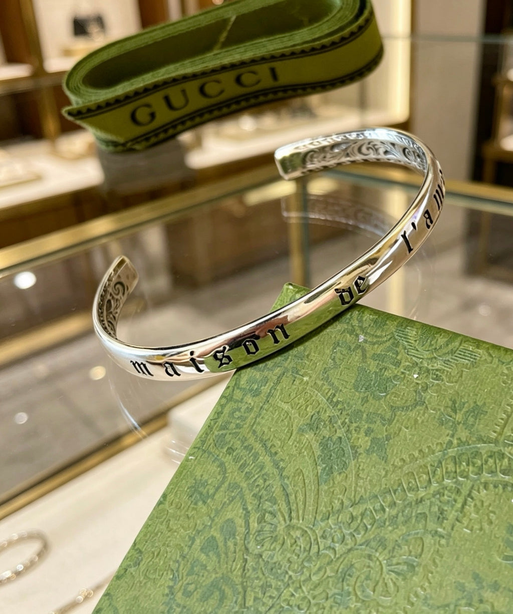 Gucci Anger Forest Interlocking G Antique Silver-Tone Silver-Tone Antiqued Bangle - album image 8