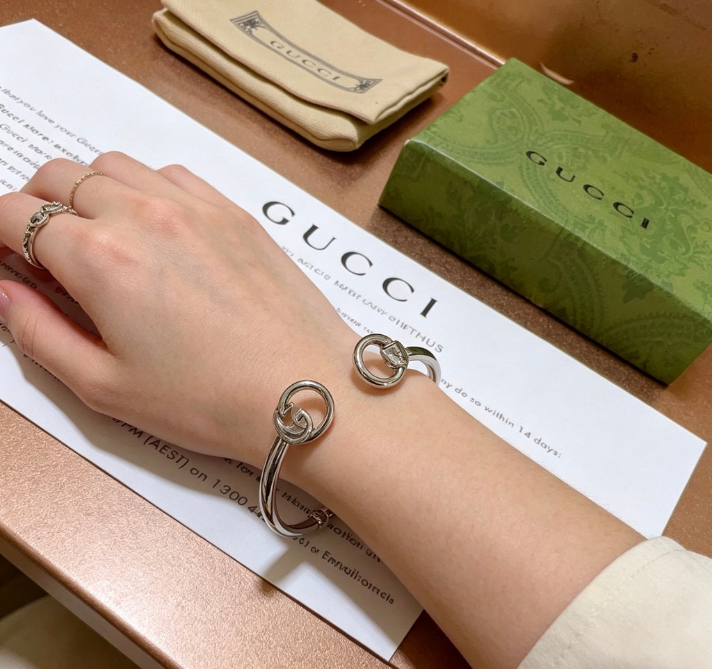 Gucci Anger Forest Interlocking G Antiqued Bangle - album image 3