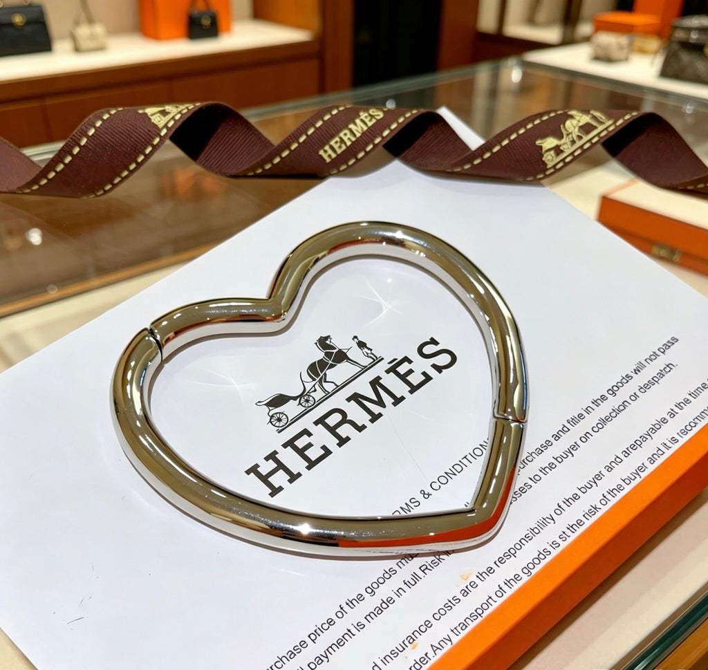 Hermès Black Leather Gold-Tone Turn-Lock Cuff Bracelet - album image 7