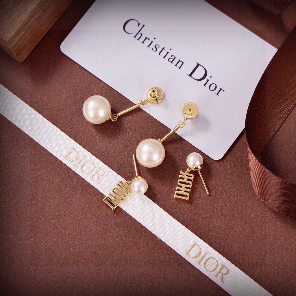 Dior Ribbed Bar Pearl-Look Earrings - product image 5