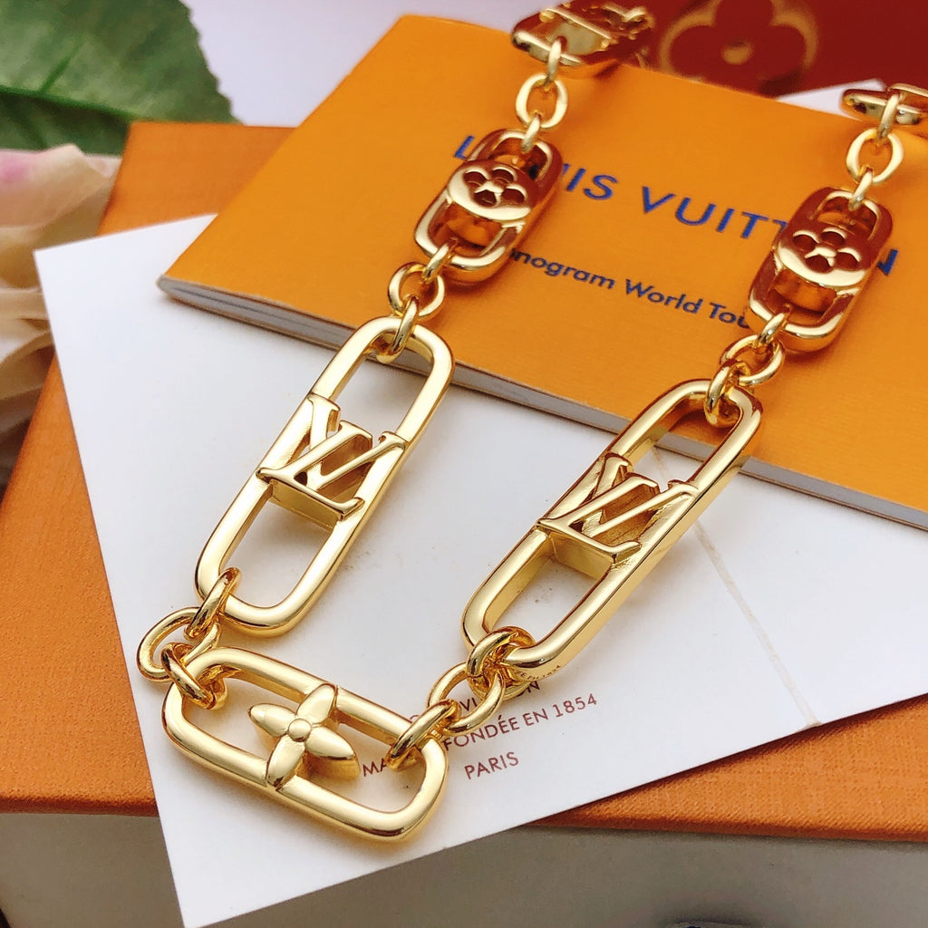 Louis Vuitton Polished Necklace - album image 3