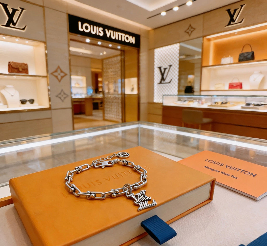 Louis Vuitton Silver-Tone Antiqued Cuban Link Chain Bracelet - album image 6