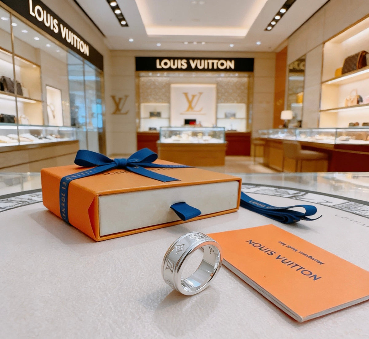 Louis Vuitton Silver-Tone Antiqued Ring - album image 9
