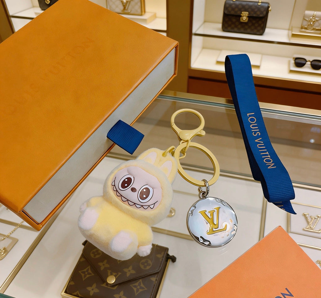 Louis Vuitton White Hooded Plush Character Bag Charm - album image 6