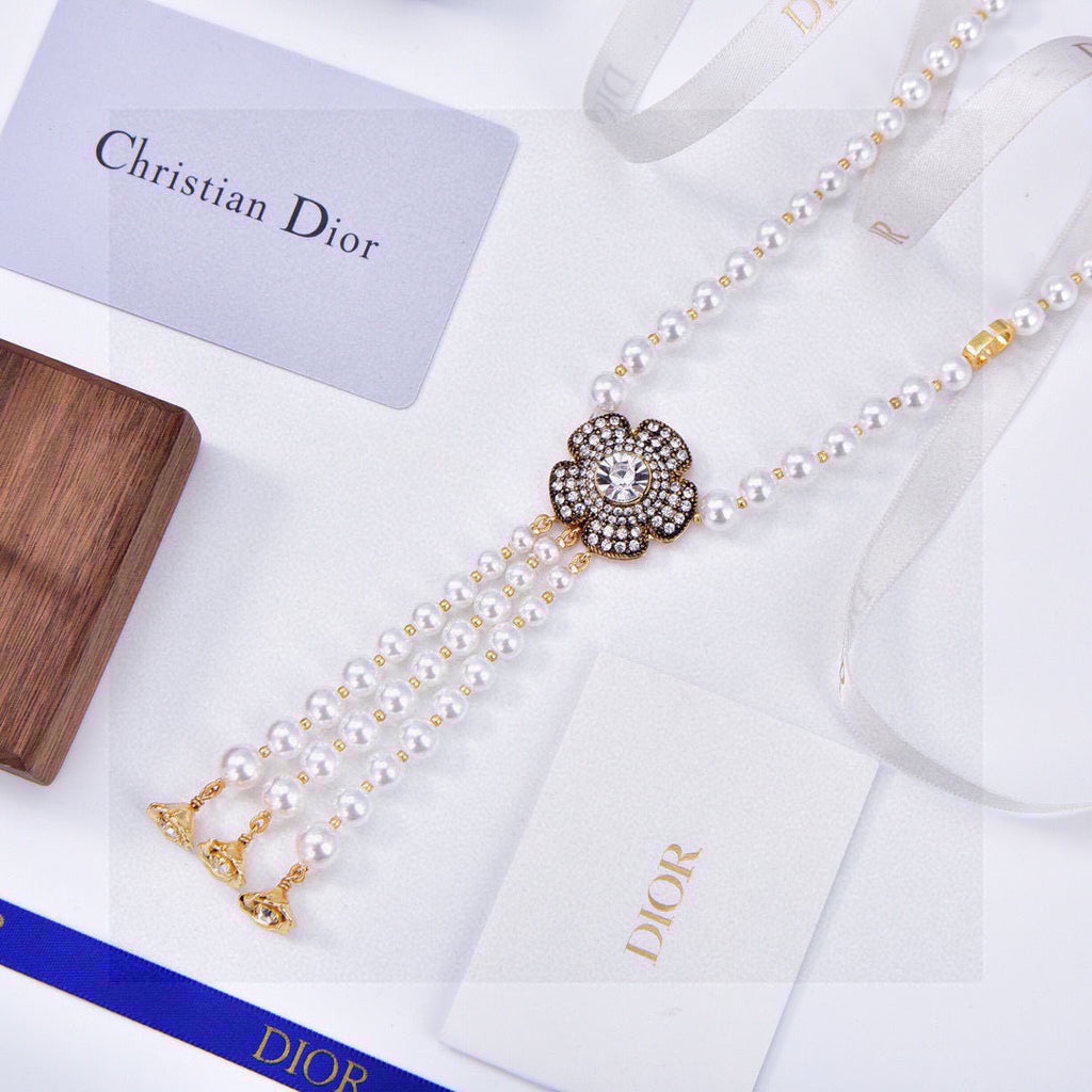 Dior Crystal Floral Fringe Jewelry - product image 10