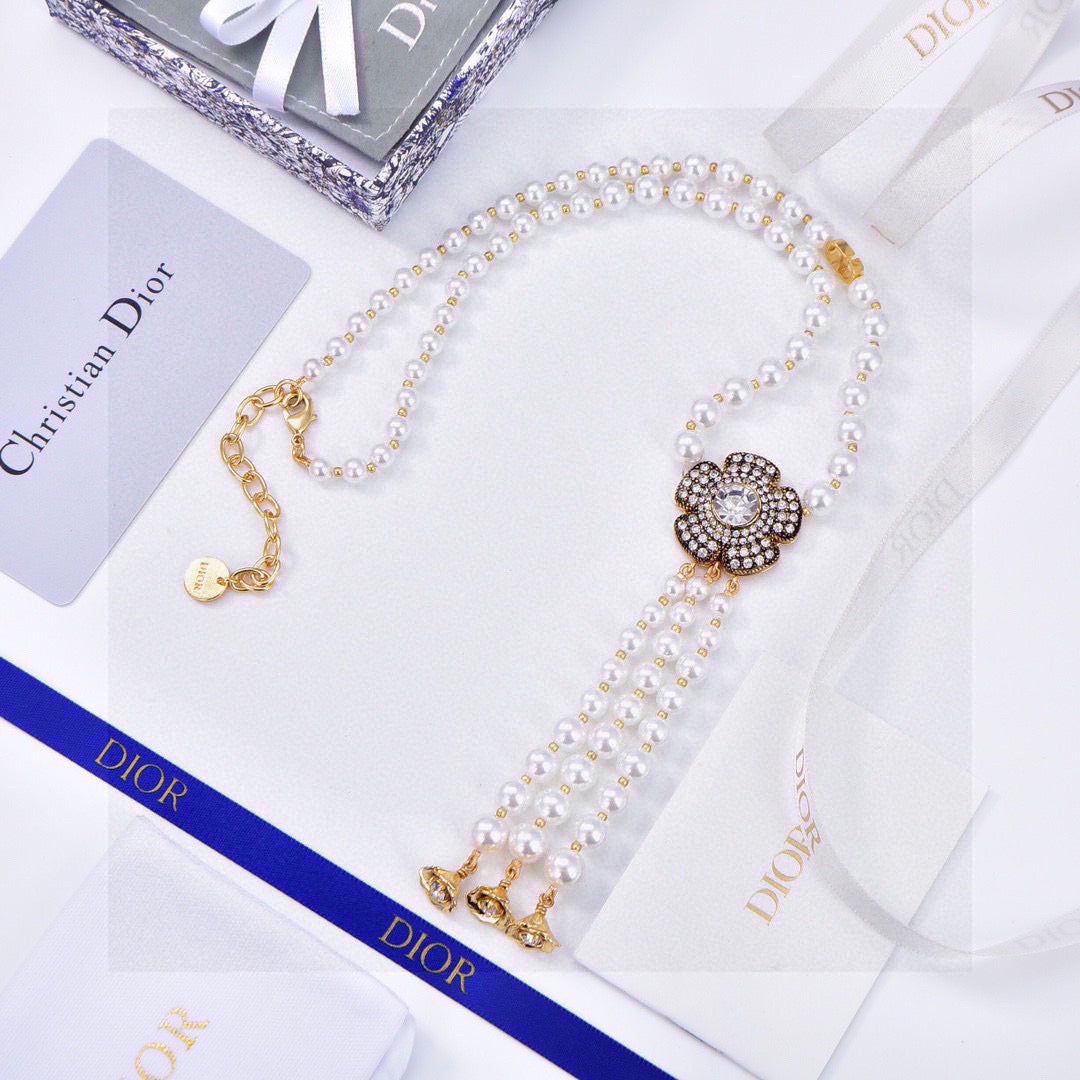 Dior Crystal Floral Fringe Jewelry - product image 11