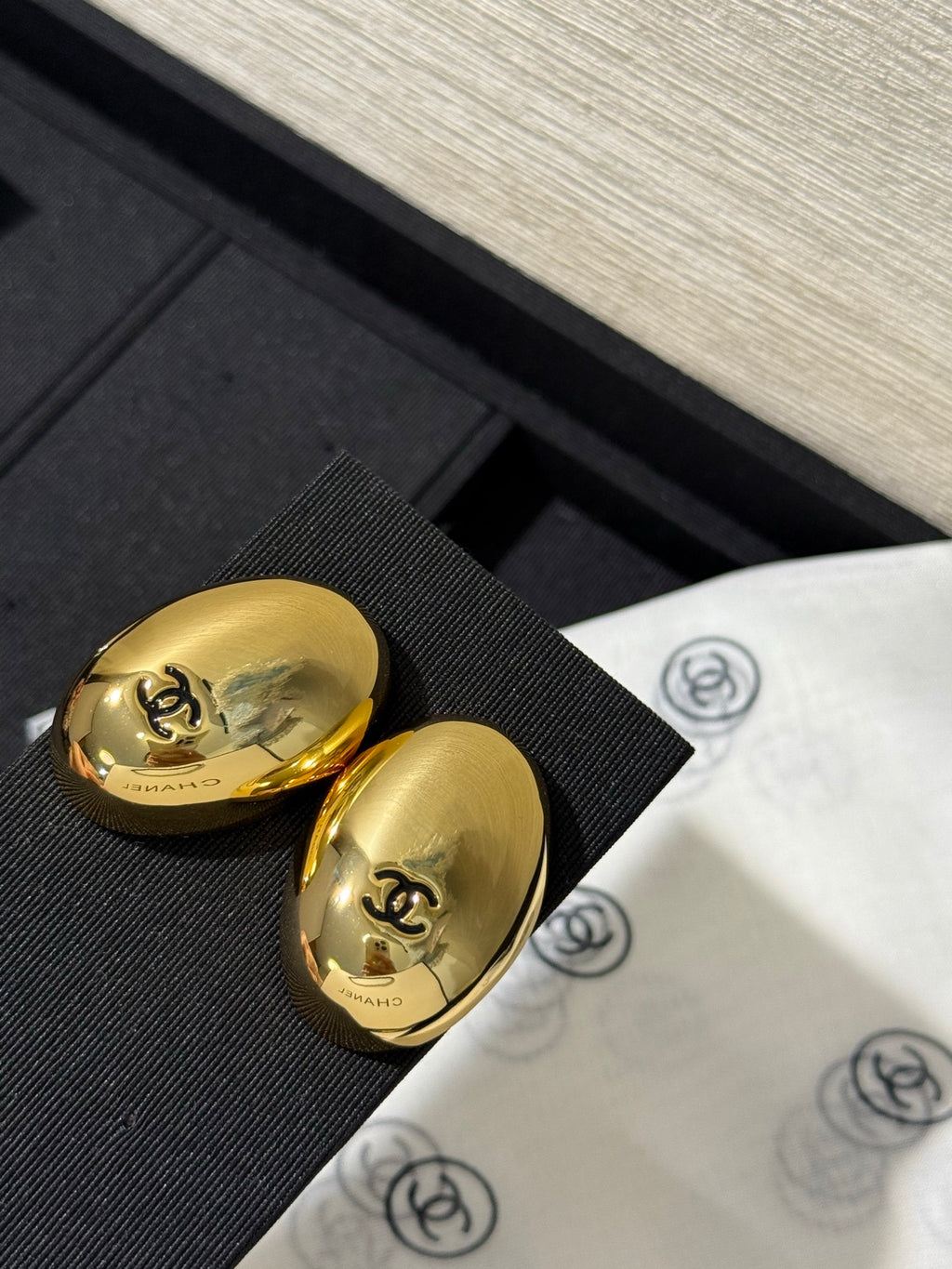 Chanel Interlocking C Enamel Gold-Tone Black Earrings - album image 1