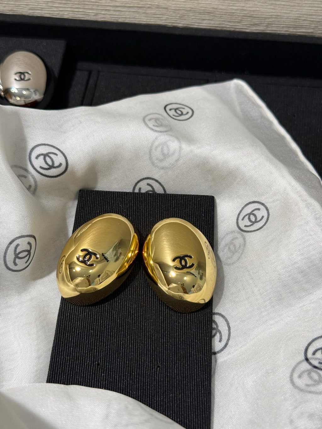 Chanel Interlocking C Enamel Gold-Tone Black Earrings - album image 5