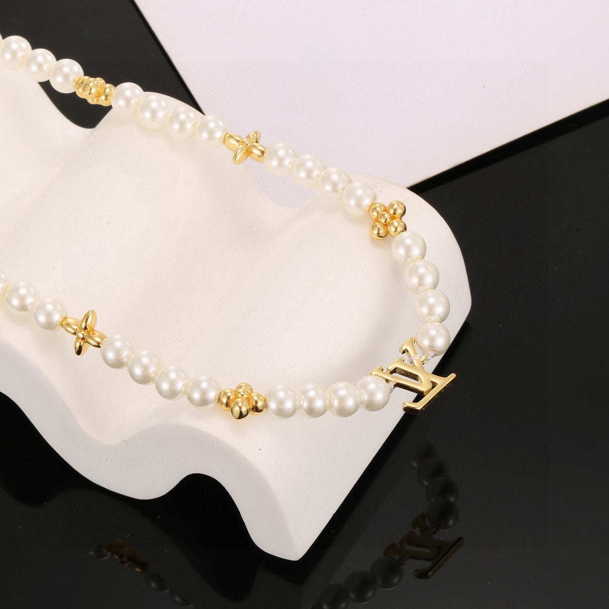 Louis Vuitton Pearl Necklace - album image 5