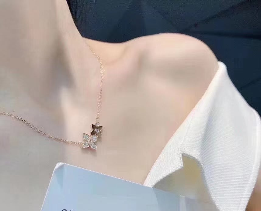 Louis Vuitton Clover Necklace - album image 6