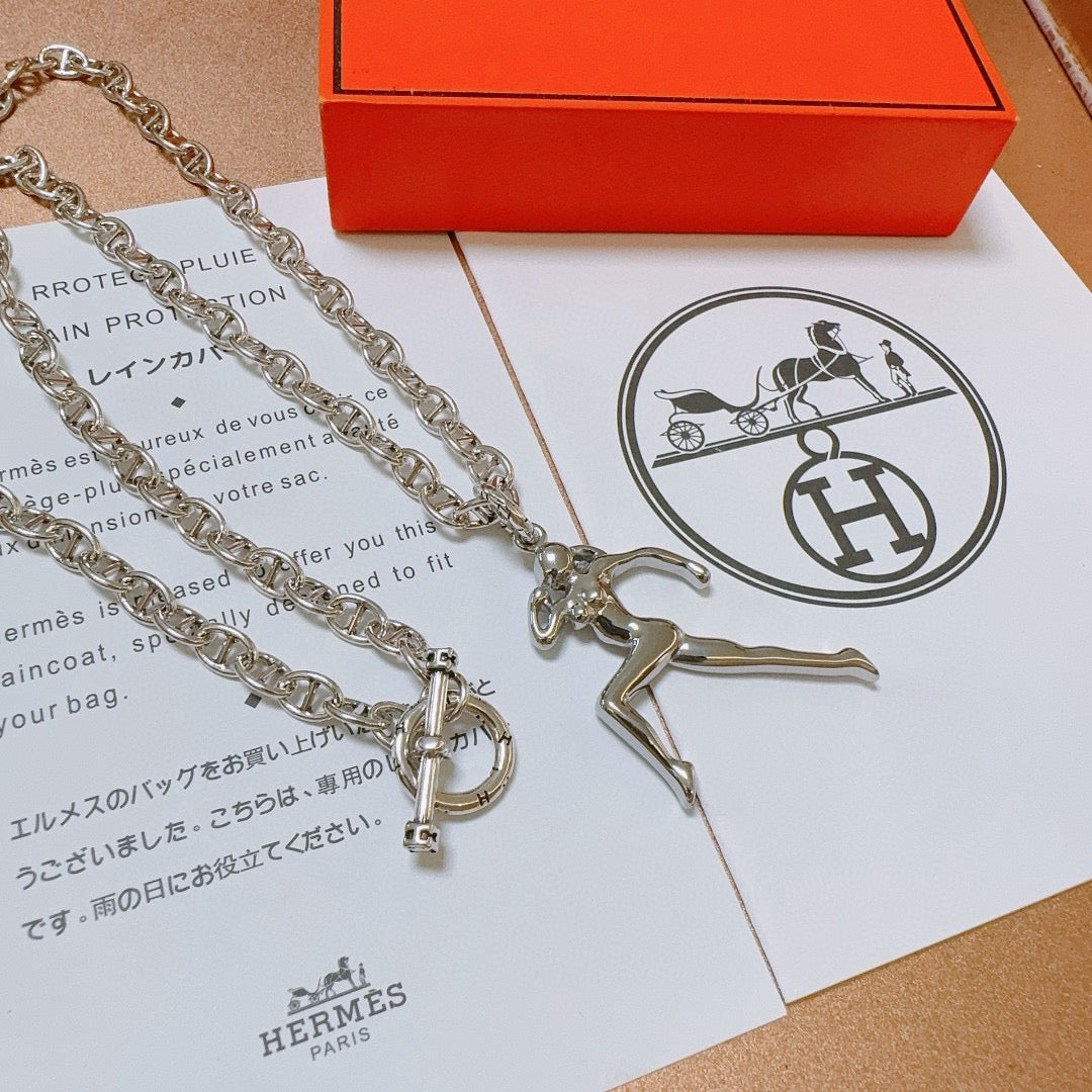 Hermès Rose Gold-Tone Horse-Head Pendant Necklace - album image 9