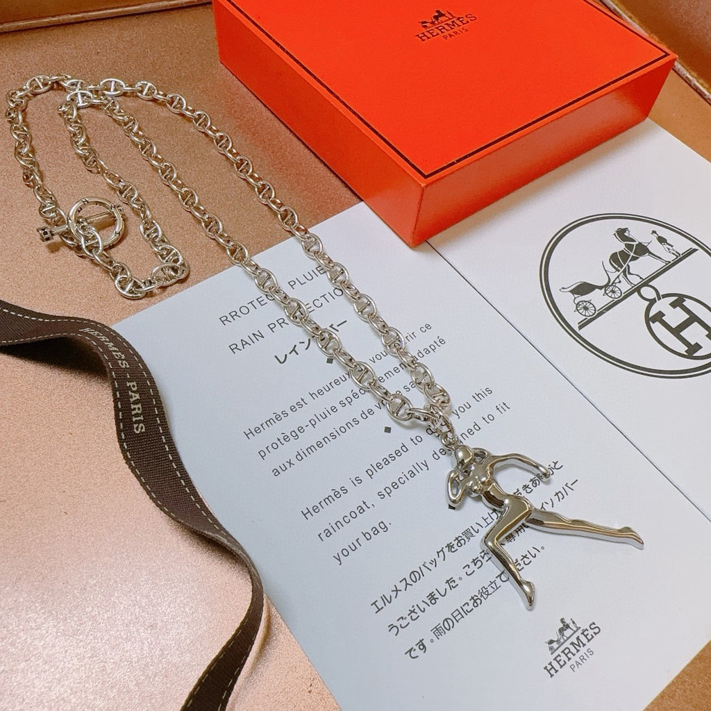 Hermès Rose Gold-Tone Horse-Head Pendant Necklace - album image 4