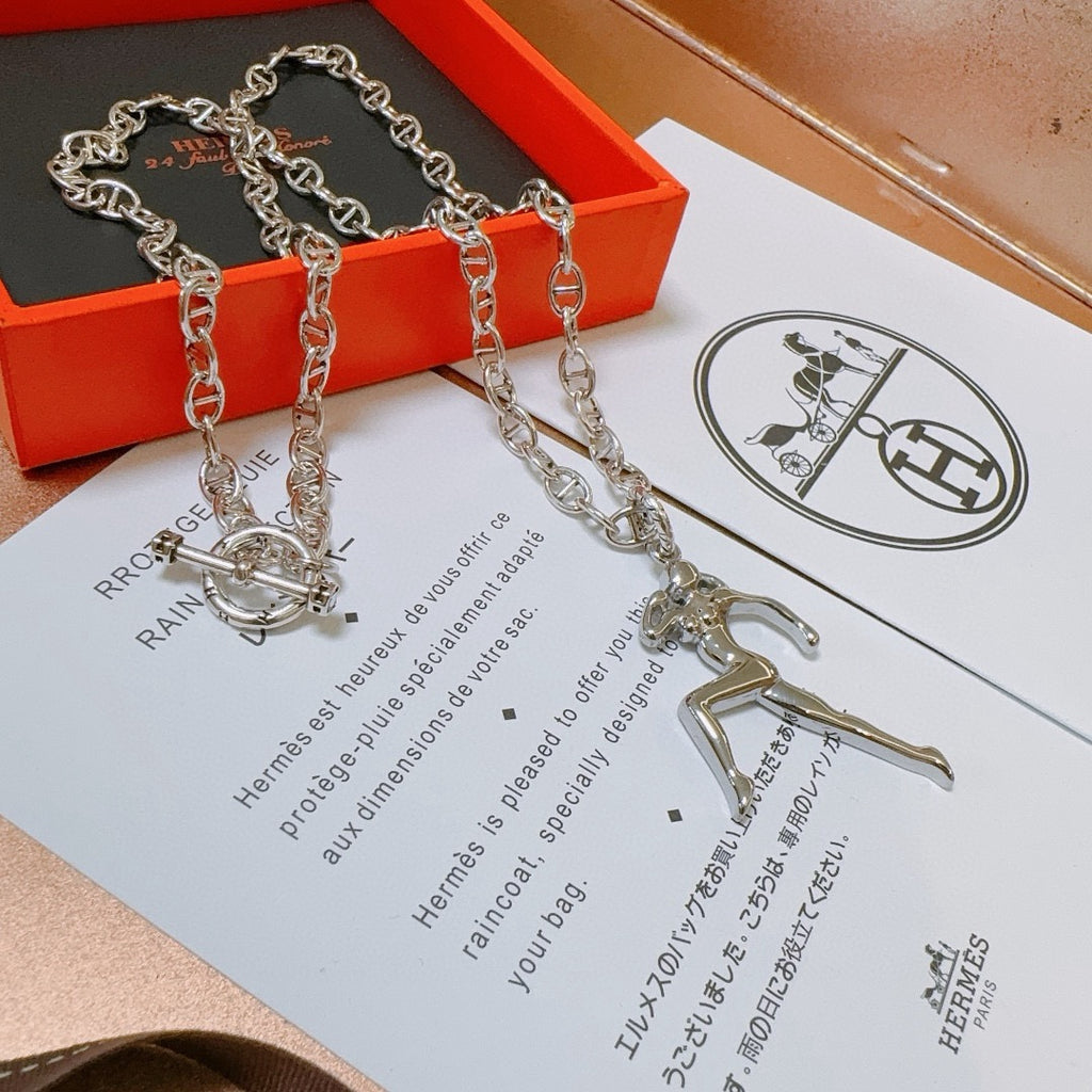 Hermès Rose Gold-Tone Horse-Head Pendant Necklace - album image 7