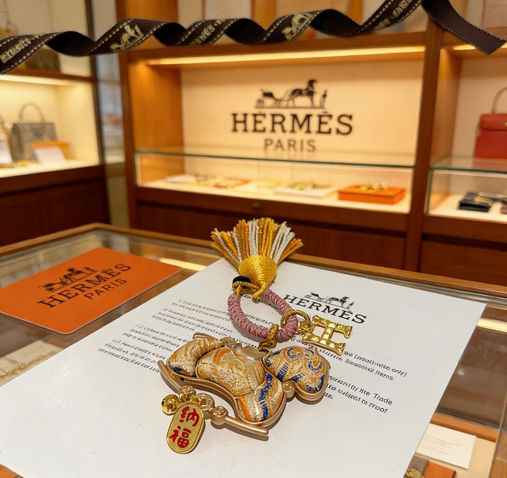 Hermès Gold-Tone Sculptural Charm Keychain - album image 4