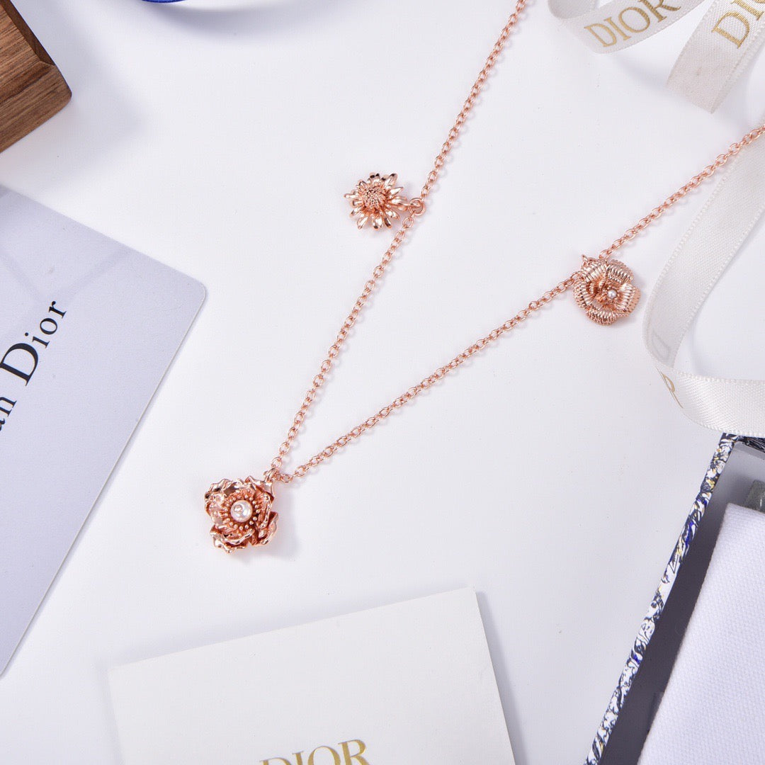 Dior Rose-Gold-Tone Floral Disc Necklace - product image 1