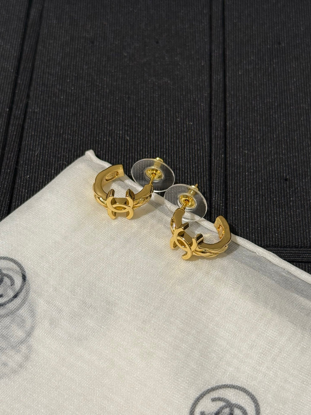 Chanel Interlocking C Checkered Gold-Tone Diamond-Shape Earrings - album image 1