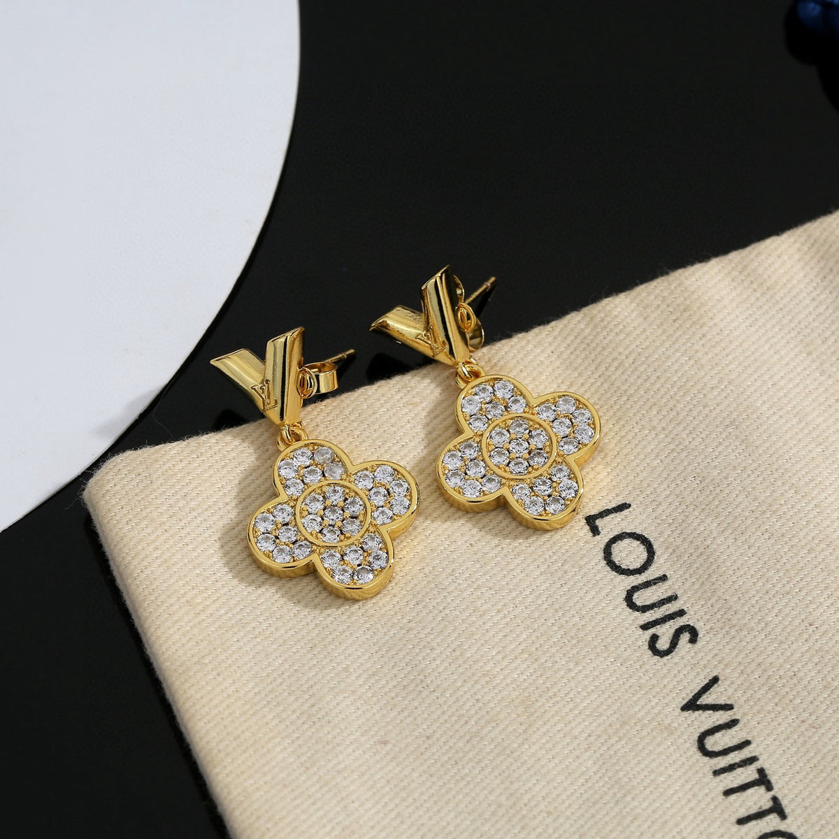 Louis Vuitton Crystal Flower Stud Earrings - album image 4