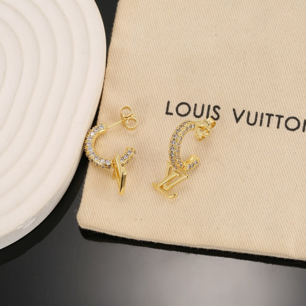 Louis Vuitton LV Letter Open Bangle - album image 3