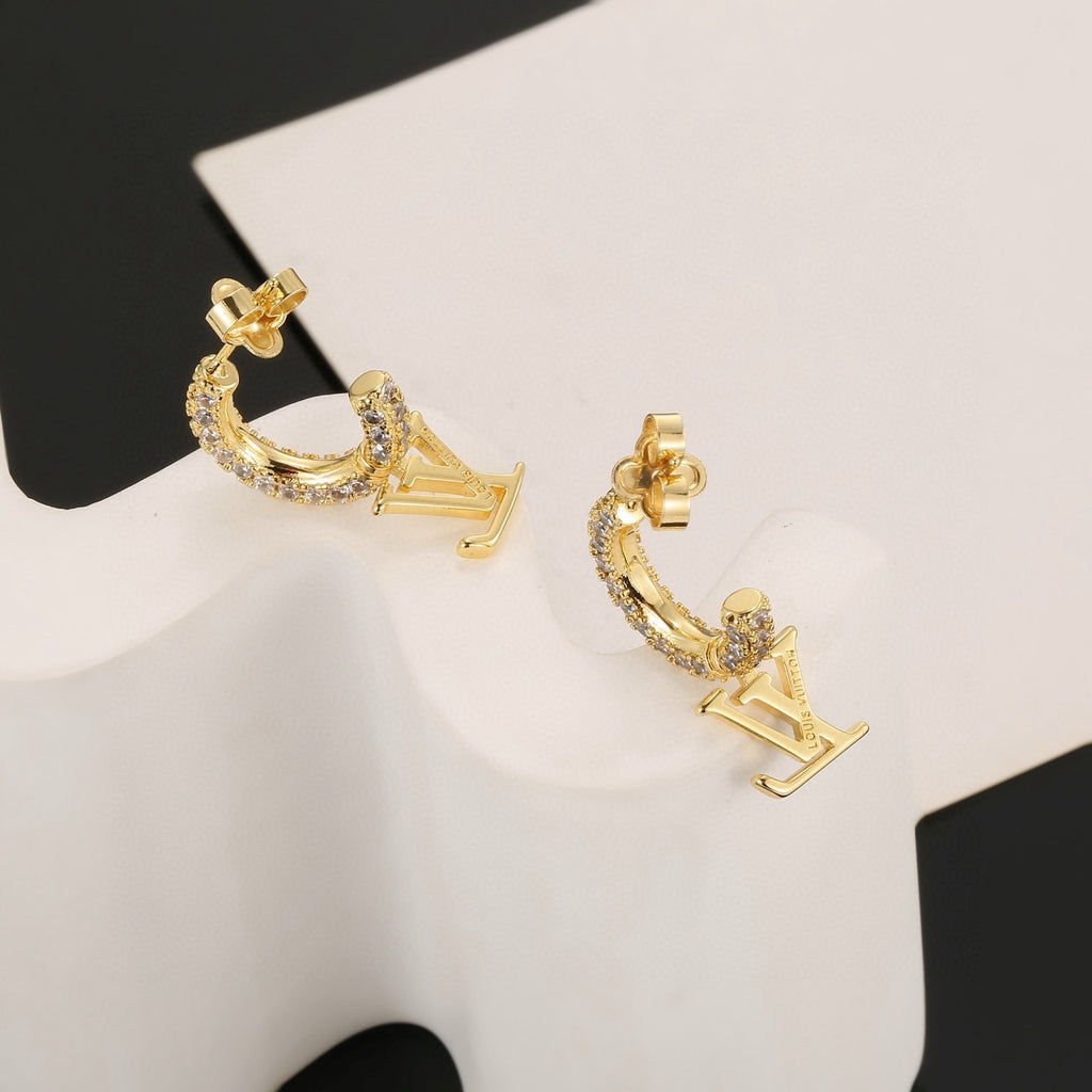 Louis Vuitton LV Letter Open Bangle - album image 6