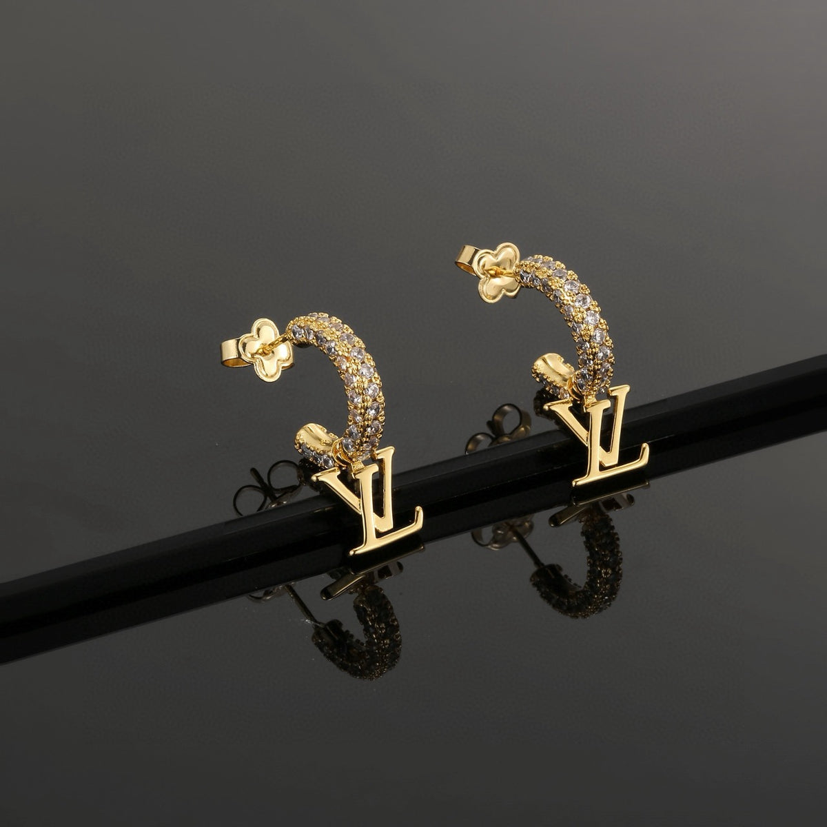 Louis Vuitton LV Letter Open Bangle - album image 7