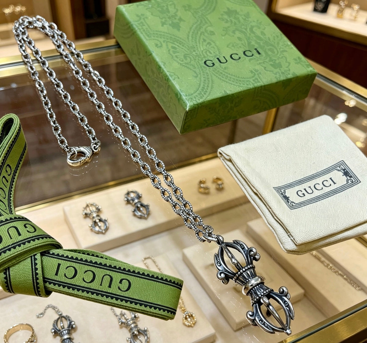 Gucci Anger Forest Interlocking G Antiqued Chain Necklace - album image 9