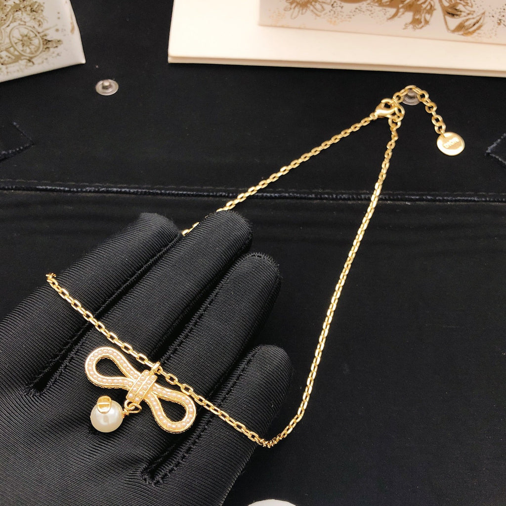 Dior Bow Pearl-Look Pendant Necklace - product image 4