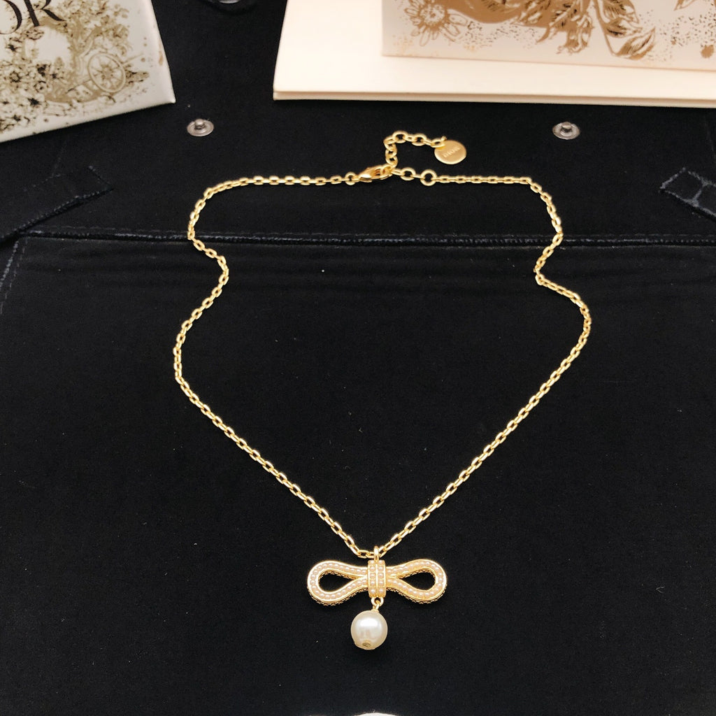 Dior Bow Pearl-Look Pendant Necklace - product image 3